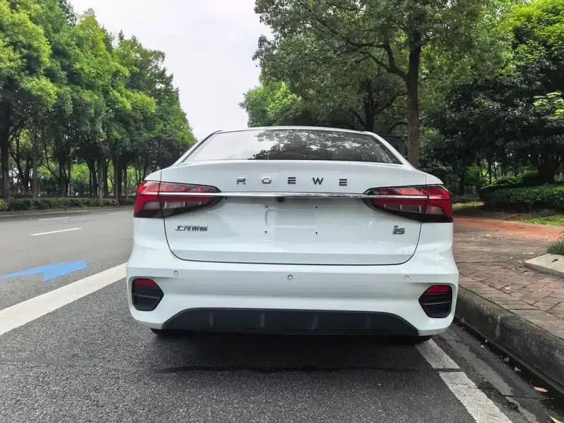 Roewe i5 2021 1.5L CVT Platinum Edition — миниатюра 5