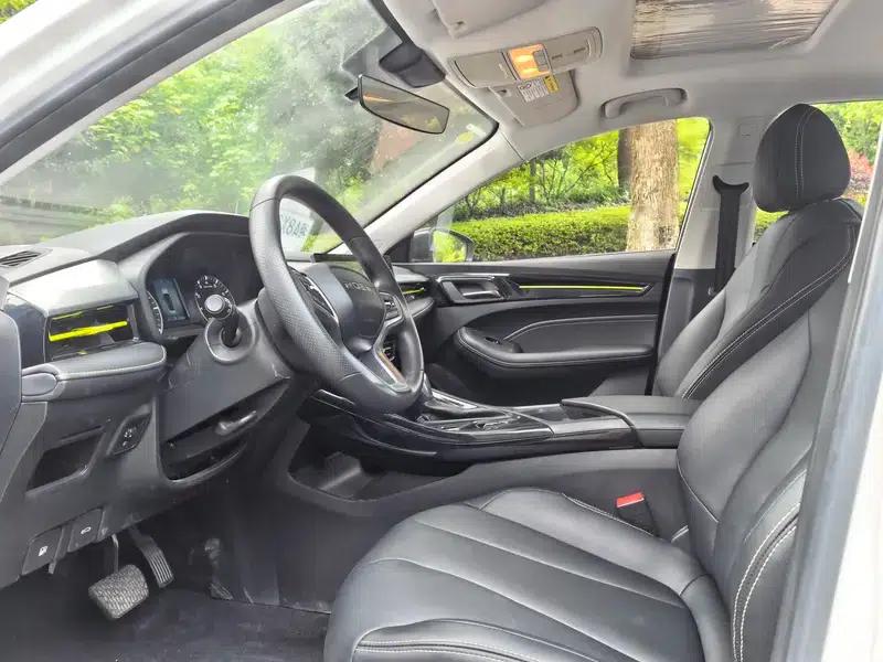 Roewe i5 2021 1.5L CVT Platinum Edition — миниатюра 8
