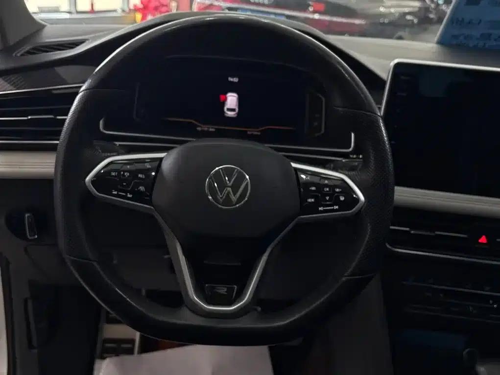 Tiguan L 2023 Facelift 330TSI Automatic 2WD R-Line Premium Edition — миниатюра 10