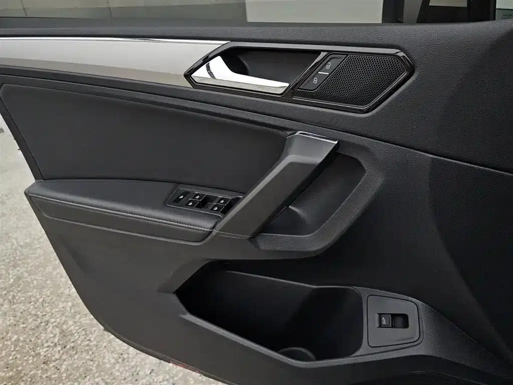 Tiguan L 2020 330TSI Automatic 2WD Smart Luxury Edition (China VI Emission Standard) — миниатюра 8