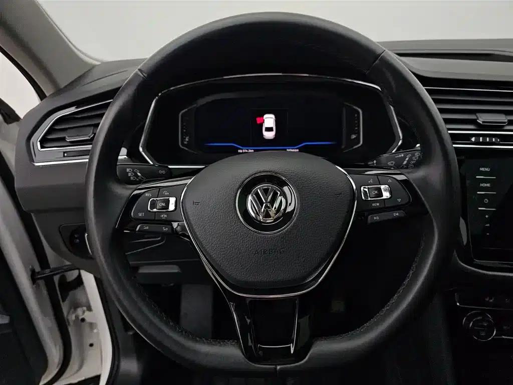 Tiguan L 2020 330TSI Automatic 2WD Smart Luxury Edition (China VI Emission Standard) — миниатюра 9