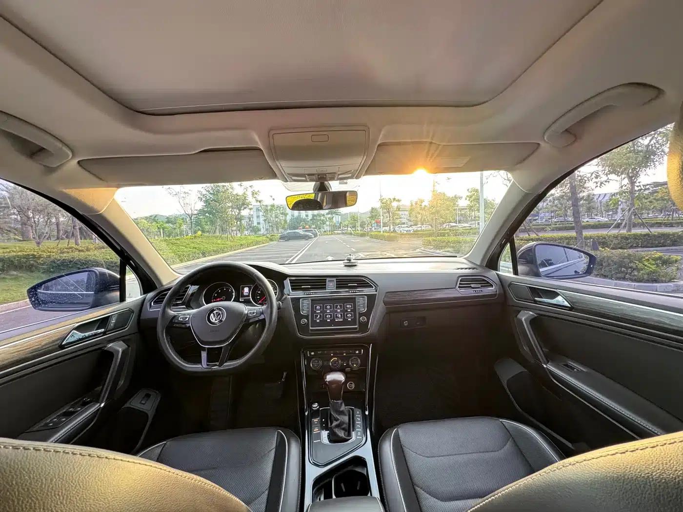 Tiguan L 2018 330TSI Automatic 2WD Flagship Edition — миниатюра 22