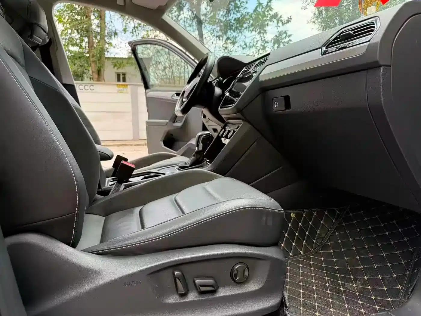 Tiguan L 2020 330TSI Automatic 2WD Smart Luxury Edition (China VI Emission Standard) — миниатюра 3