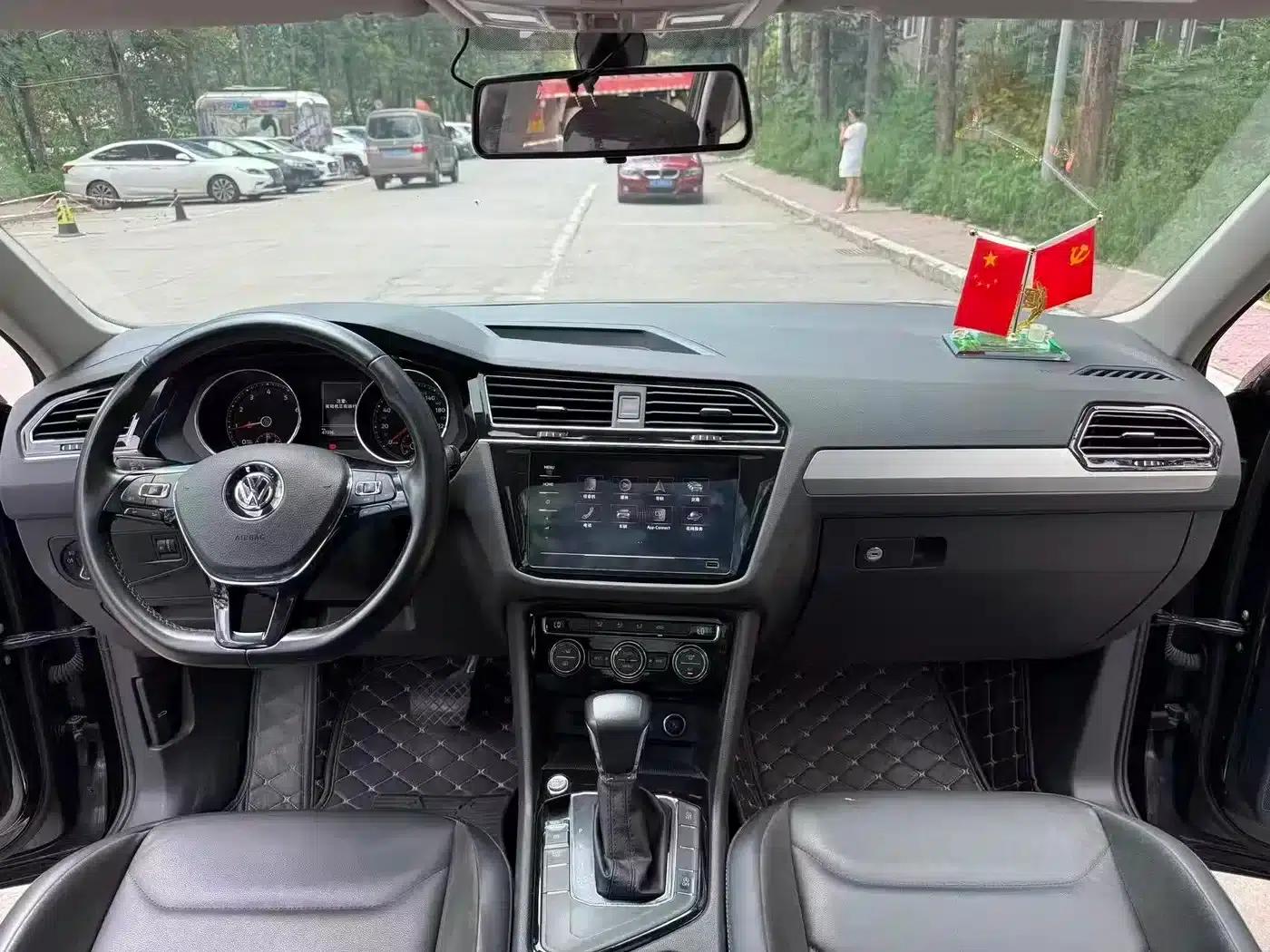 Tiguan L 2020 330TSI Automatic 2WD Smart Luxury Edition (China VI Emission Standard) — миниатюра 4