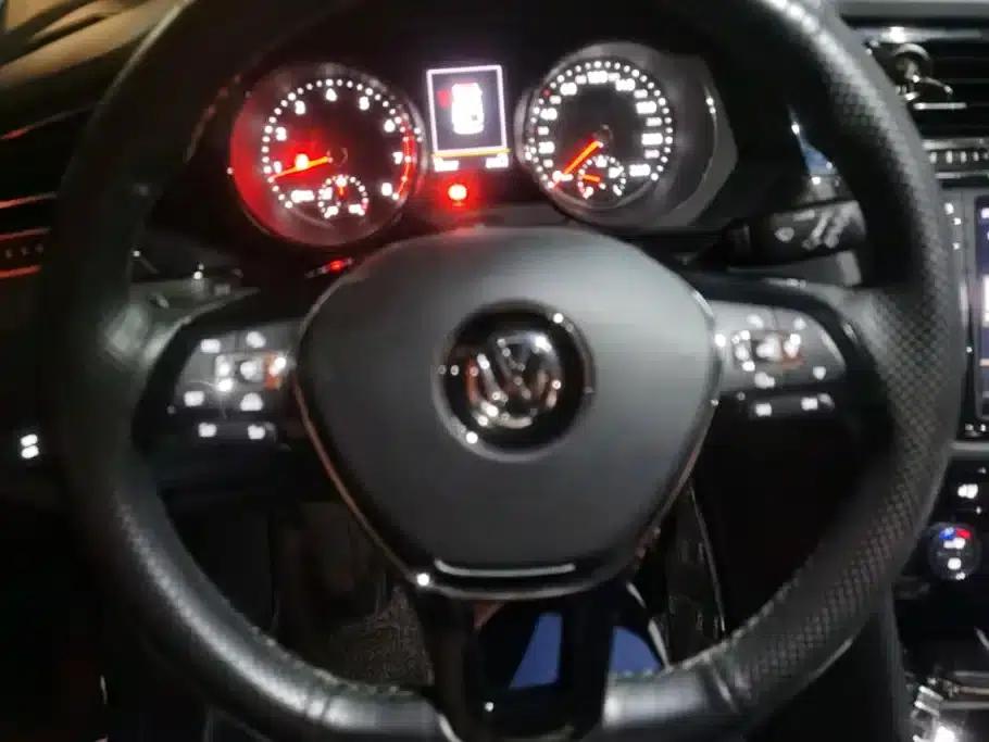 Tiguan L 2017 380TSI Automatic 4WD Flagship Edition — миниатюра 15