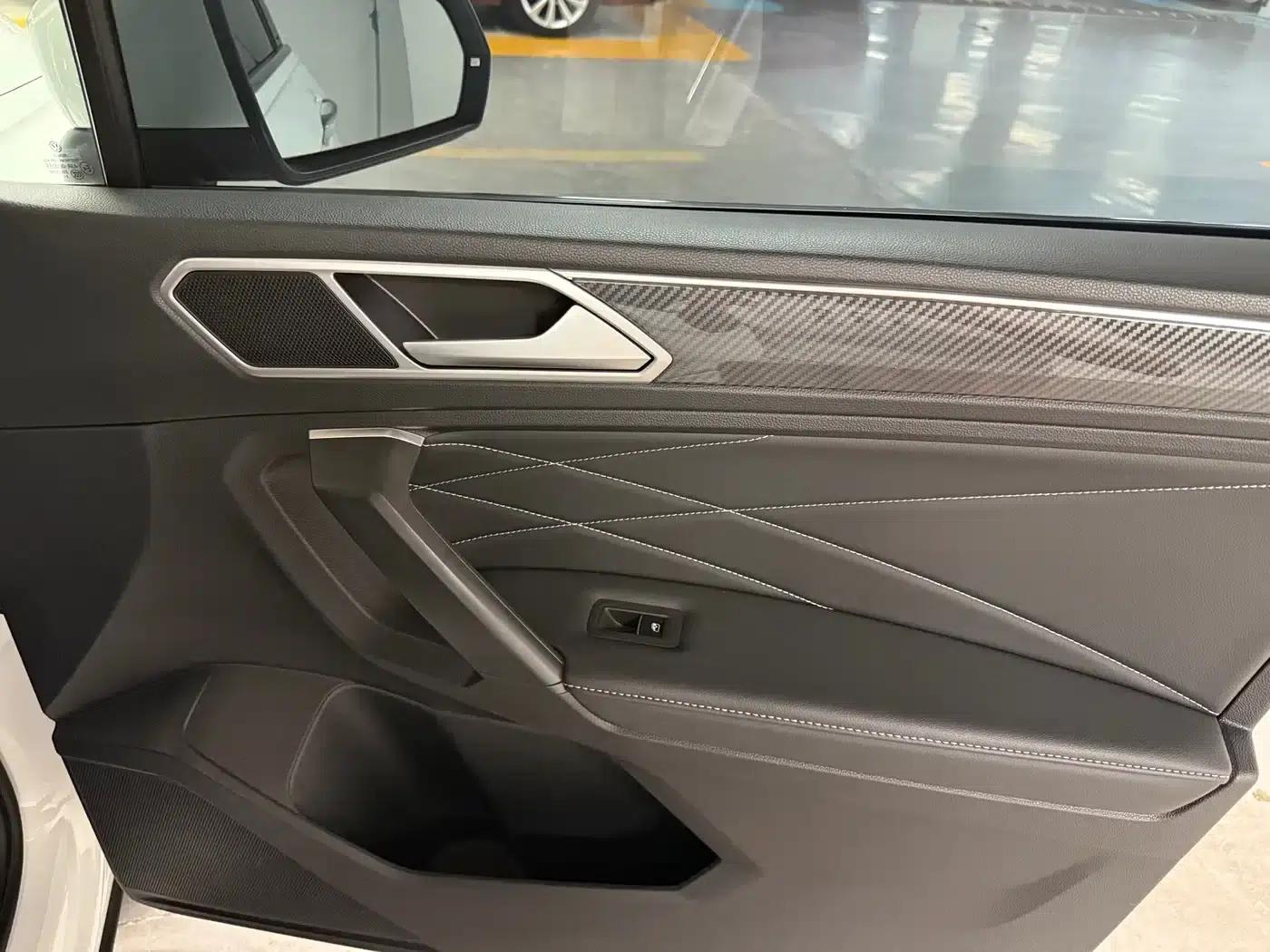 Tiguan L 2024 330TSI Automatic 2WD R-Line Premium Edition — миниатюра 14