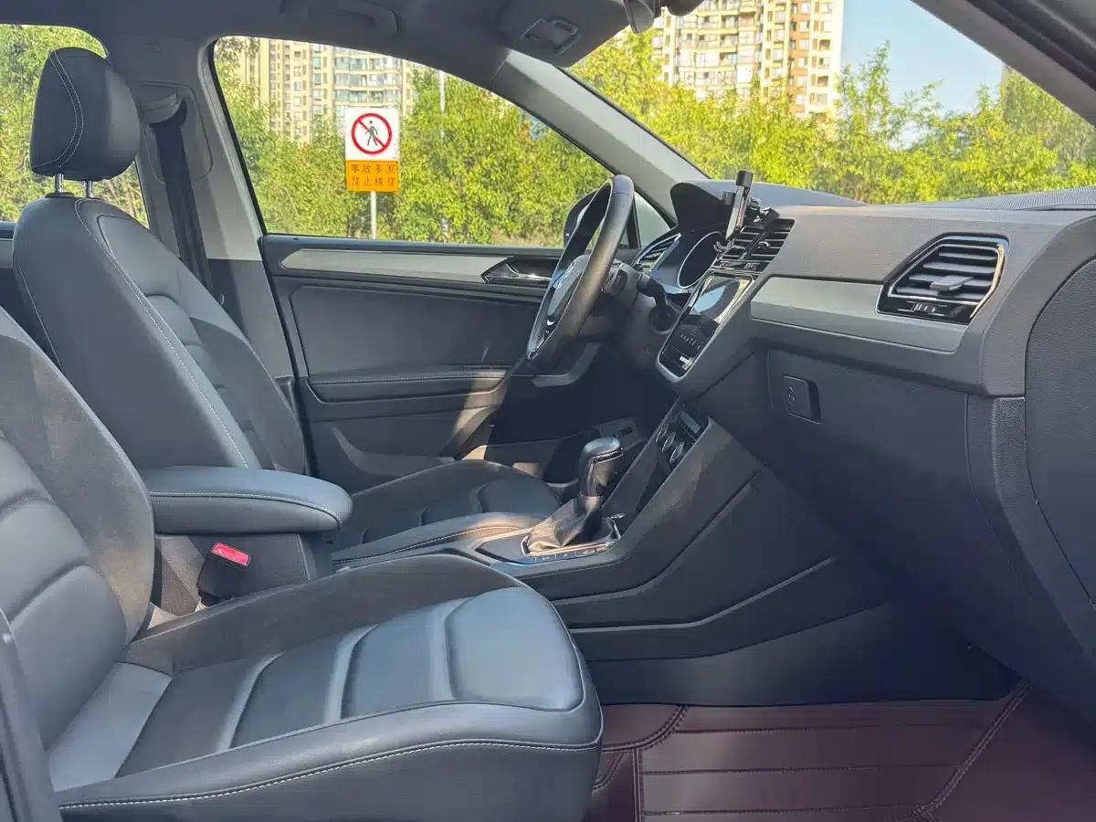 Tiguan L 2019 330TSI Automatic 2WD Smart Luxury Edition (China VI Emission Standard) — миниатюра 13