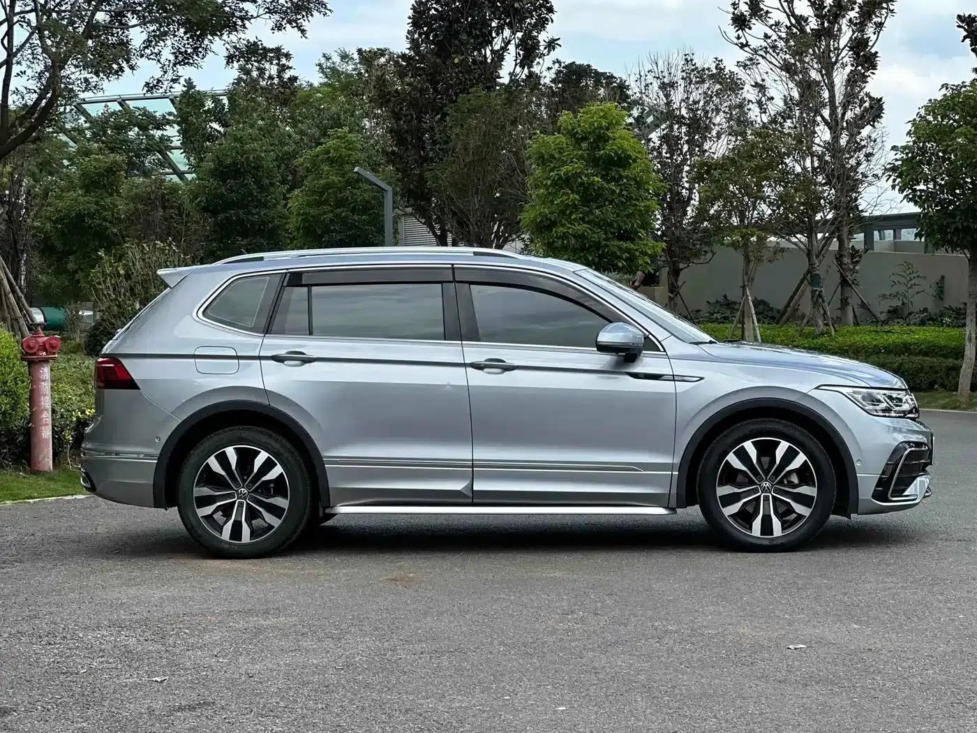 Tiguan L 2021 380TSI Automatic 4WD R-Line Flagship Edition 7-Seater — миниатюра 3