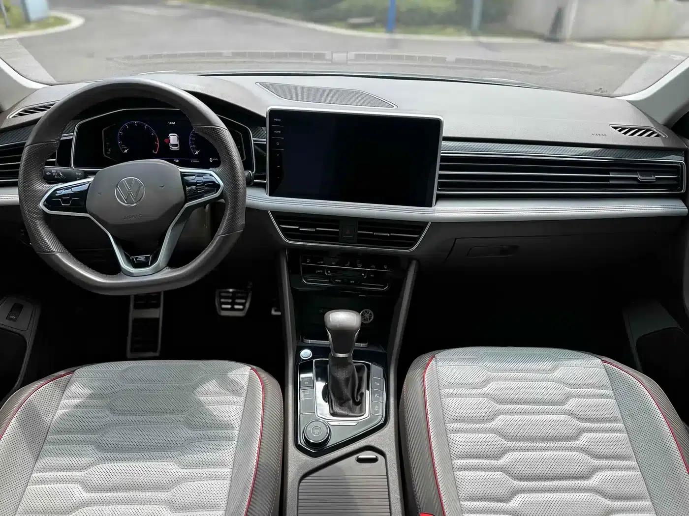 Tiguan L 2021 380TSI Automatic 4WD R-Line Flagship Edition 7-Seater — миниатюра 6