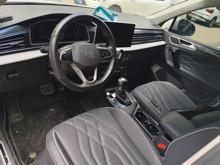 Tiguan L 2022 330TSI Automatic 2WD R-Line Premium Edition — миниатюра 12