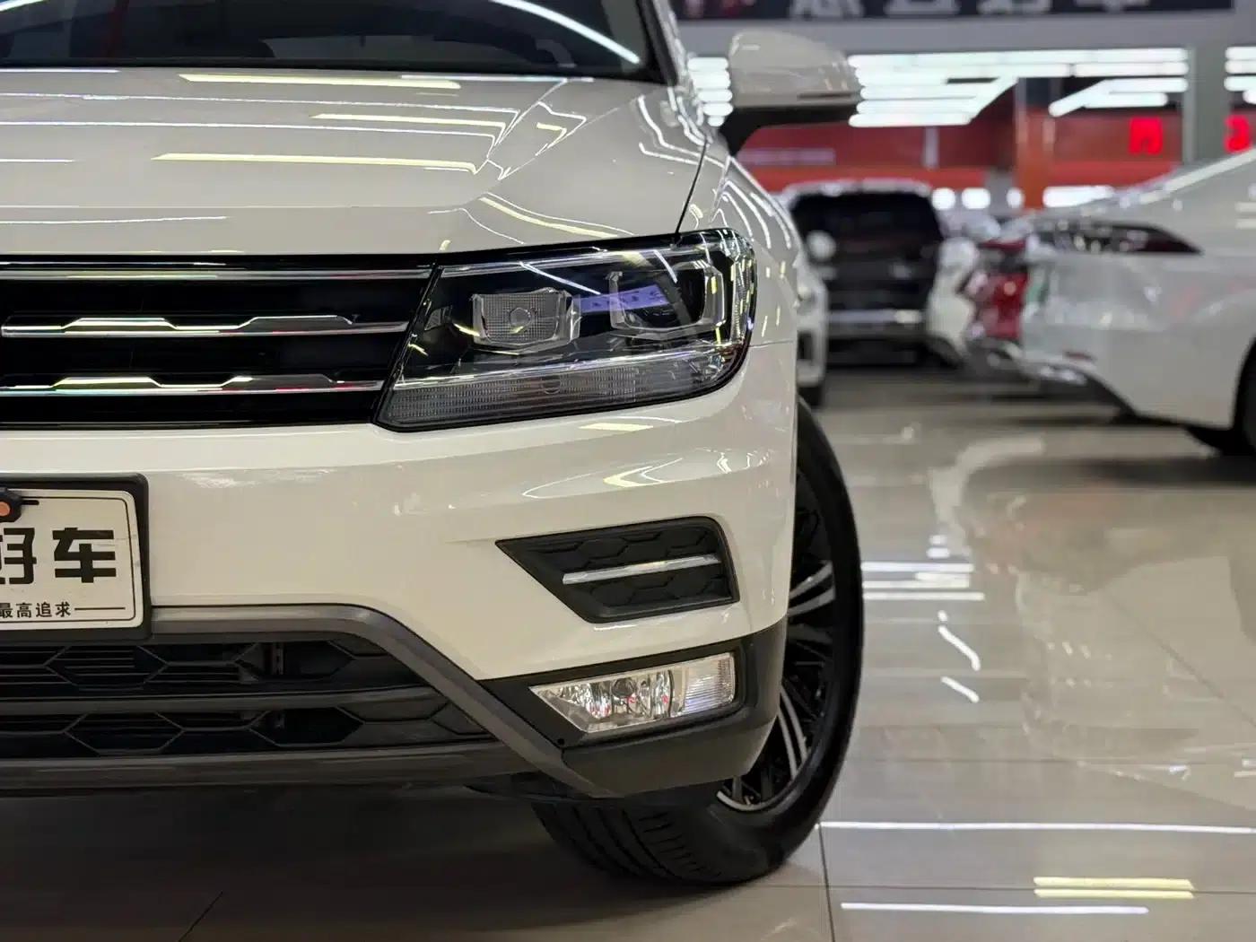 Tiguan L 2021 280TSI Automatic 2WD Smart Edition — миниатюра 7