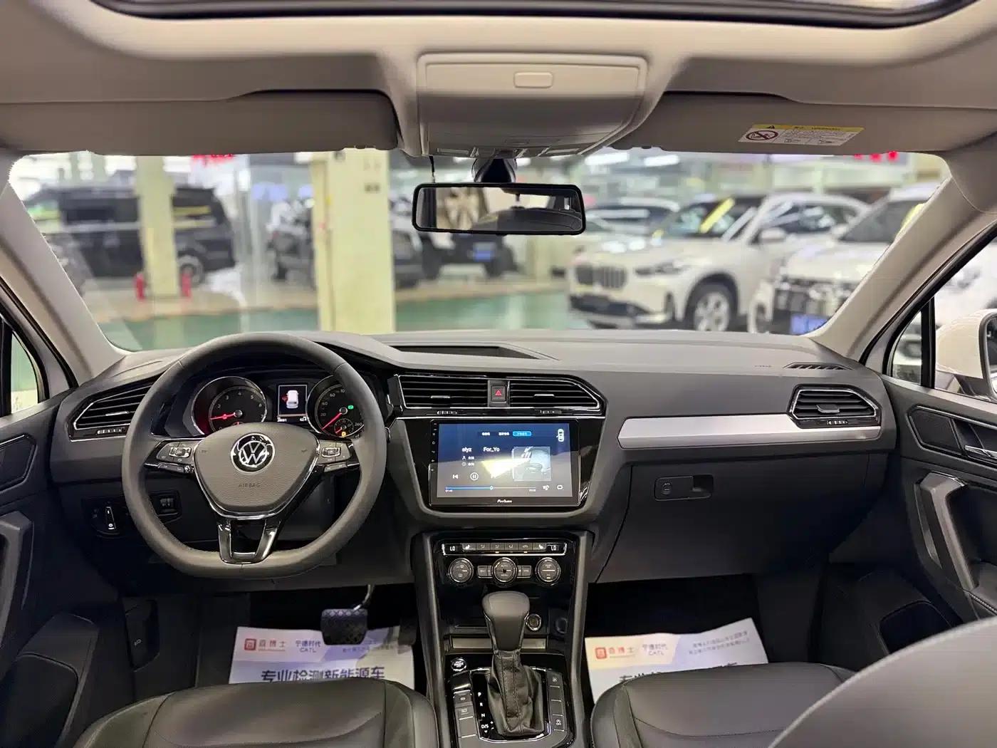 Tiguan L 2021 280TSI Automatic 2WD Smart Edition — миниатюра 9