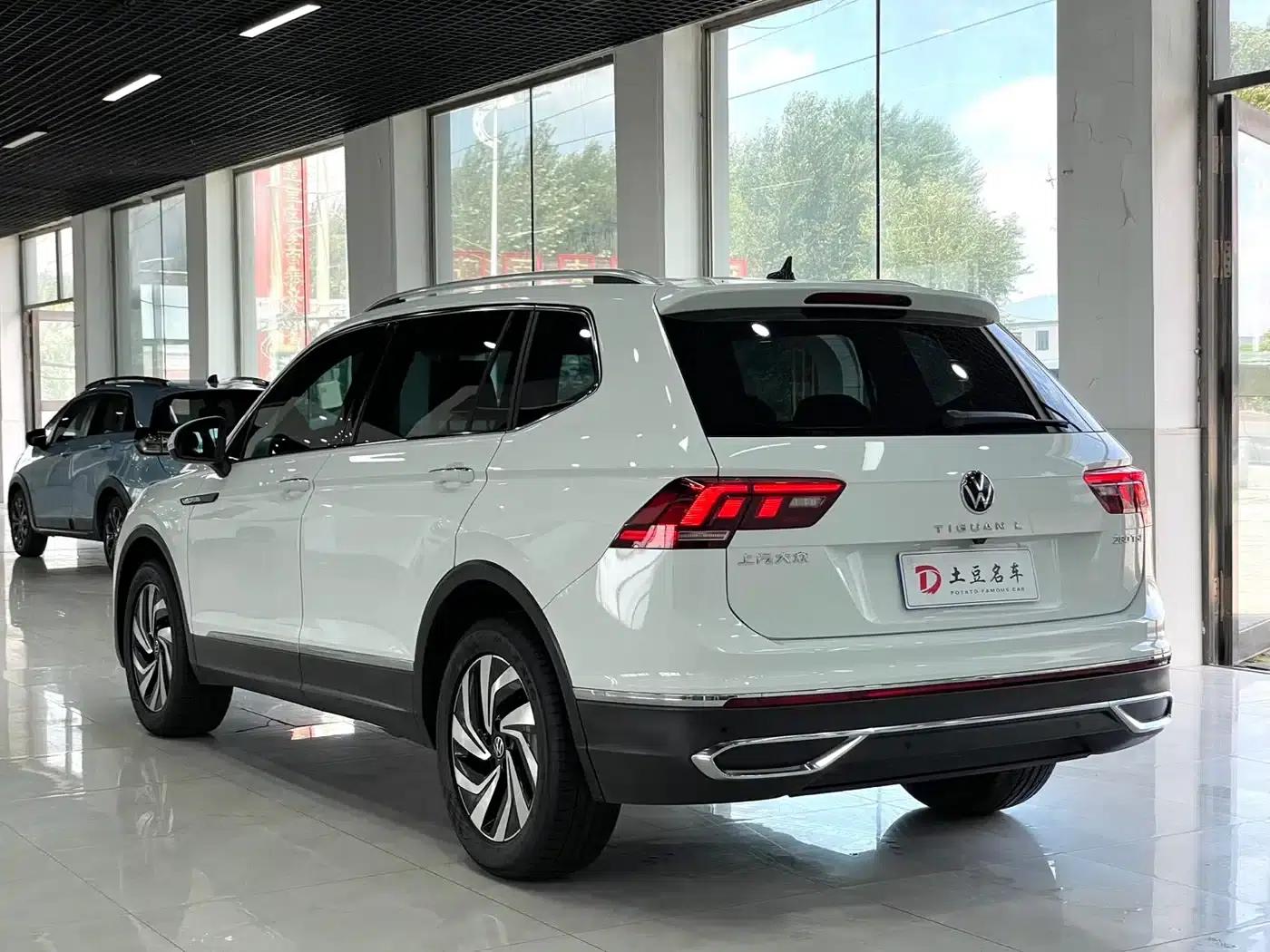 Tiguan L 2023 280TSI Automatic 2WD Trendy Limited Edition — миниатюра 4