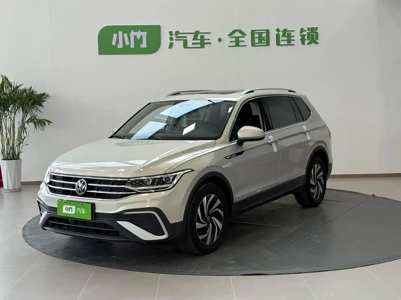 Tiguan L 2023 280TSI Automatic 2WD Trendy Limited Edition — миниатюра 1