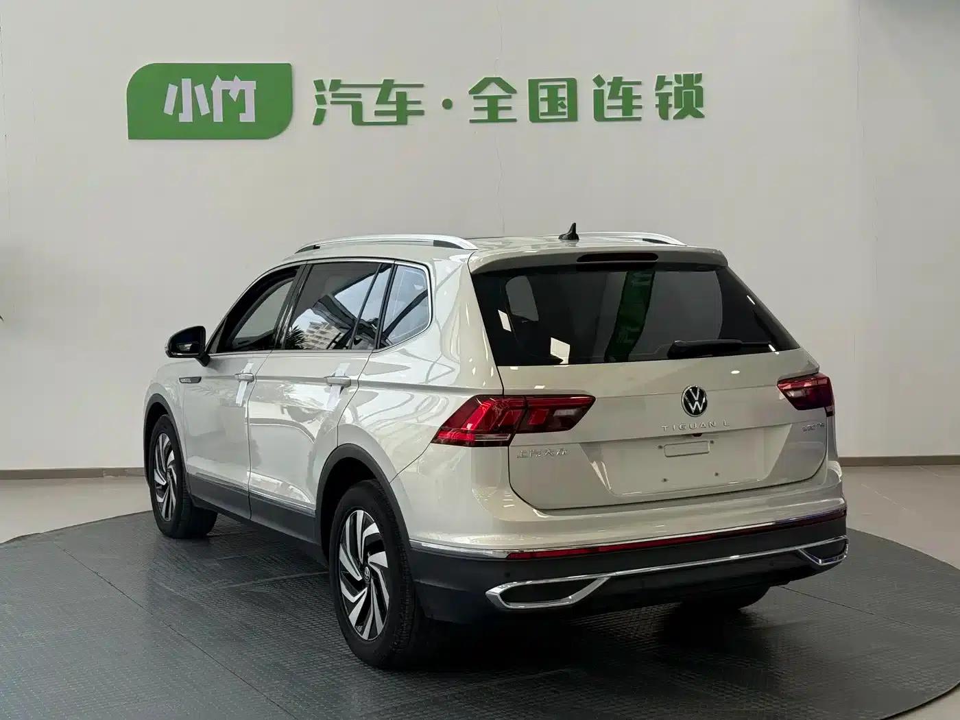 Tiguan L 2023 280TSI Automatic 2WD Trendy Limited Edition — миниатюра 2