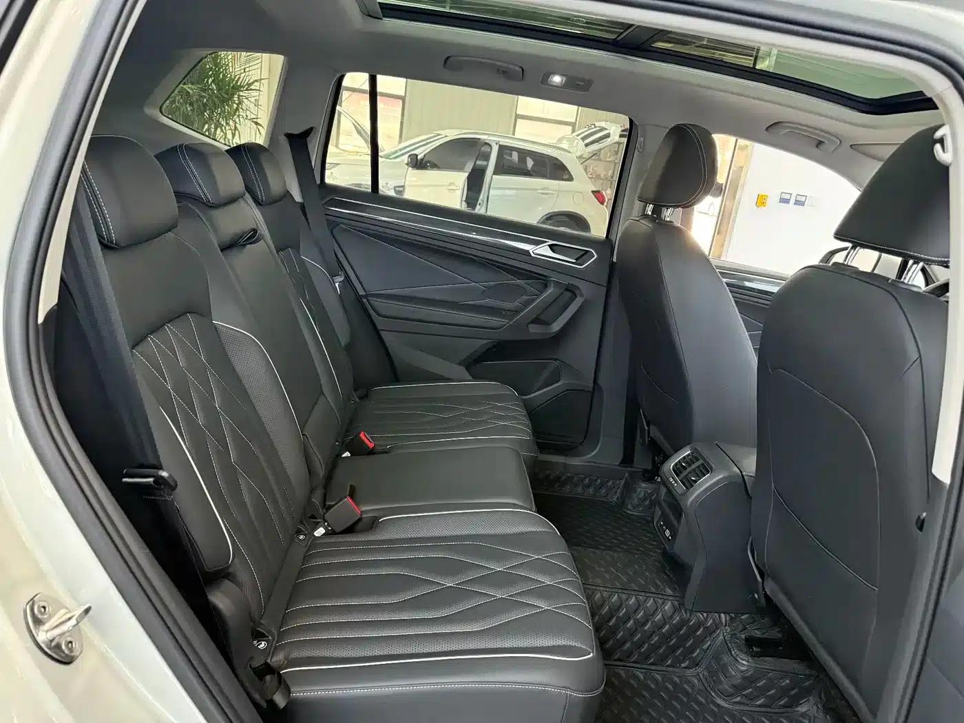Tiguan L 2023 280TSI Automatic 2WD Trendy Limited Edition — миниатюра 15