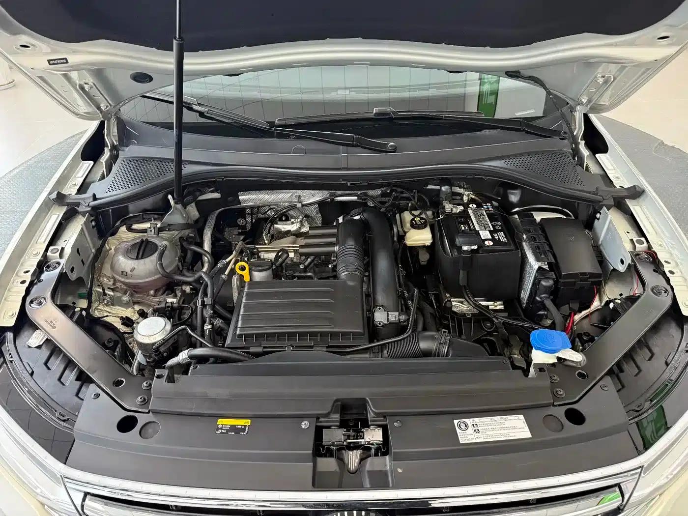 Tiguan L 2023 280TSI Automatic 2WD Trendy Limited Edition — миниатюра 20
