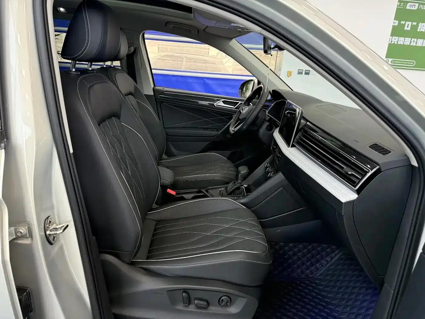 Tiguan L 2023 280TSI Automatic 2WD Trendy Limited Edition — миниатюра 10