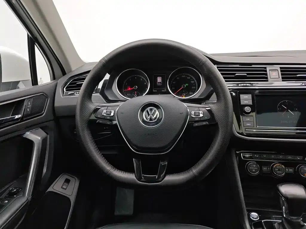Tiguan L 2019 330TSI Automatic 2WD Smart Luxury Edition (National V Emission Standard) — миниатюра 11