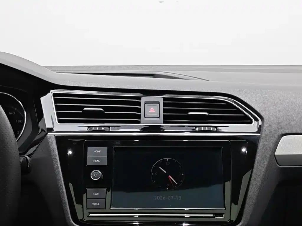 Tiguan L 2019 330TSI Automatic 2WD Smart Luxury Edition (National V Emission Standard) — миниатюра 12