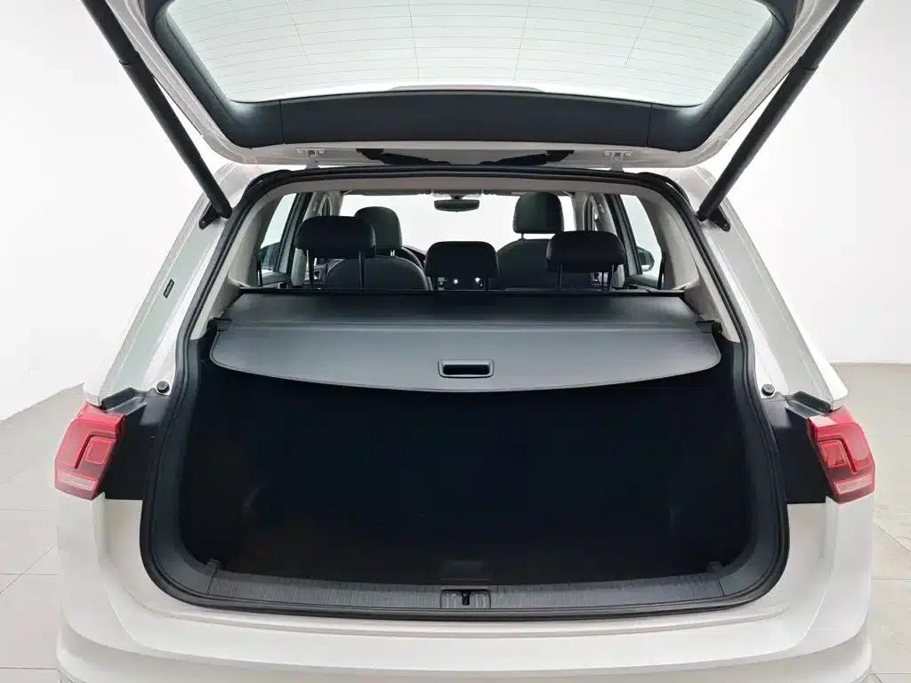 Tiguan L 2019 330TSI Automatic 2WD Smart Luxury Edition (National V Emission Standard) — миниатюра 16