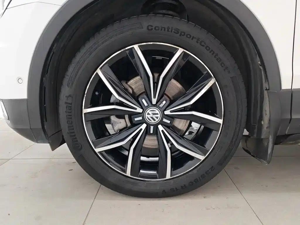 Tiguan L 2019 330TSI Automatic 2WD Smart Luxury Edition (National V Emission Standard) — миниатюра 17