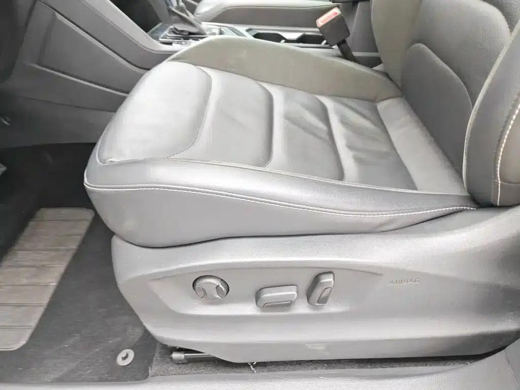 Tiguan L 2019 330TSI Automatic 2WD Smart Luxury Edition (National V Emission Standard) — миниатюра 20