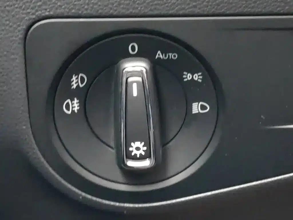 Tiguan L 2019 330TSI Automatic 2WD Smart Luxury Edition (National V Emission Standard) — миниатюра 21