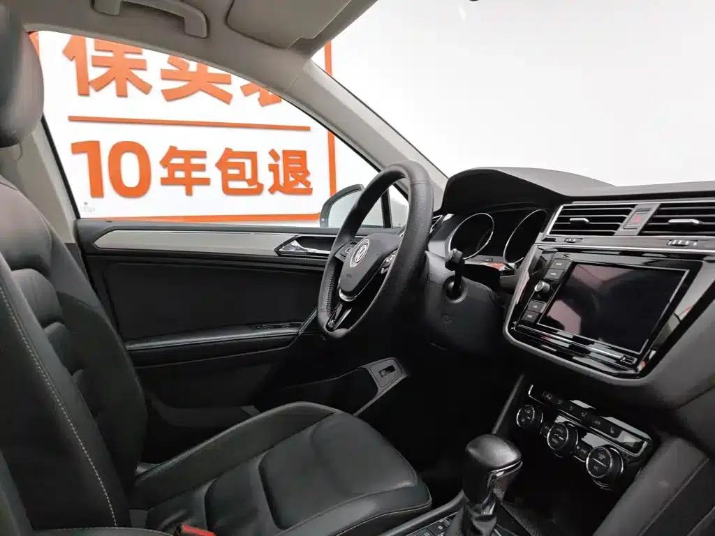 Tiguan L 2019 330TSI Automatic 2WD Smart Luxury Edition (National V Emission Standard) — миниатюра 22