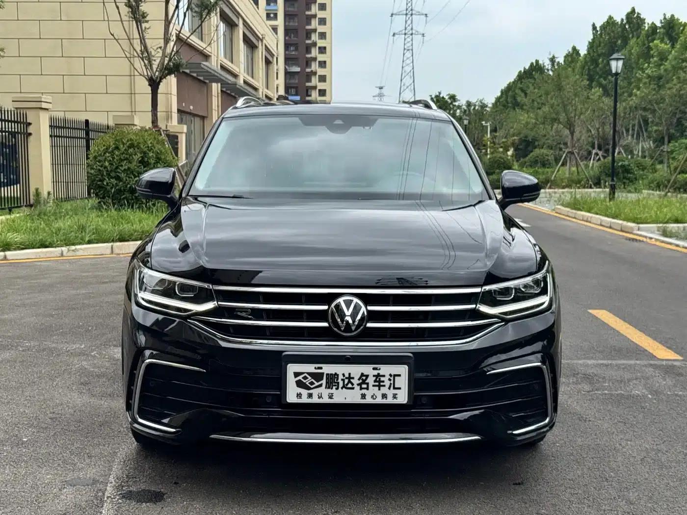 Tiguan L 2023 Facelift 330TSI Automatic 2WD R-Line Premium Edition — миниатюра 2