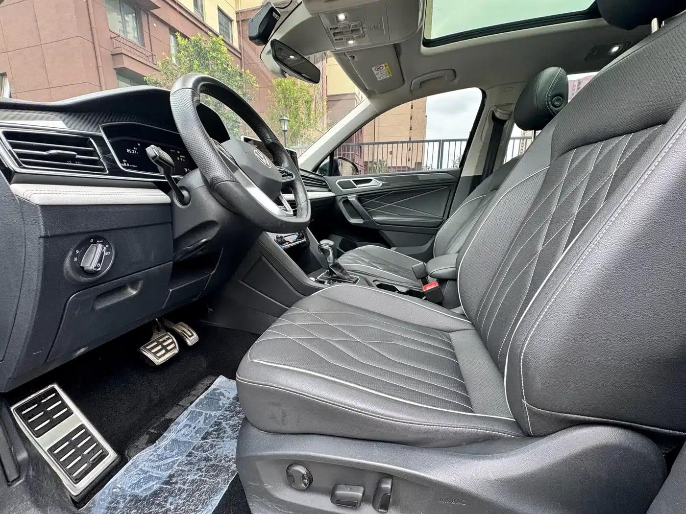 Tiguan L 2023 Facelift 330TSI Automatic 2WD R-Line Premium Edition — миниатюра 4