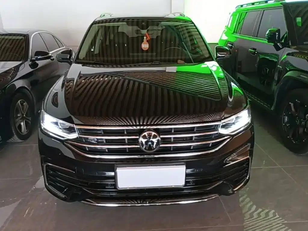 Tiguan L 2023 330TSI Automatic 2WD R-Line Premium Edition — миниатюра 3