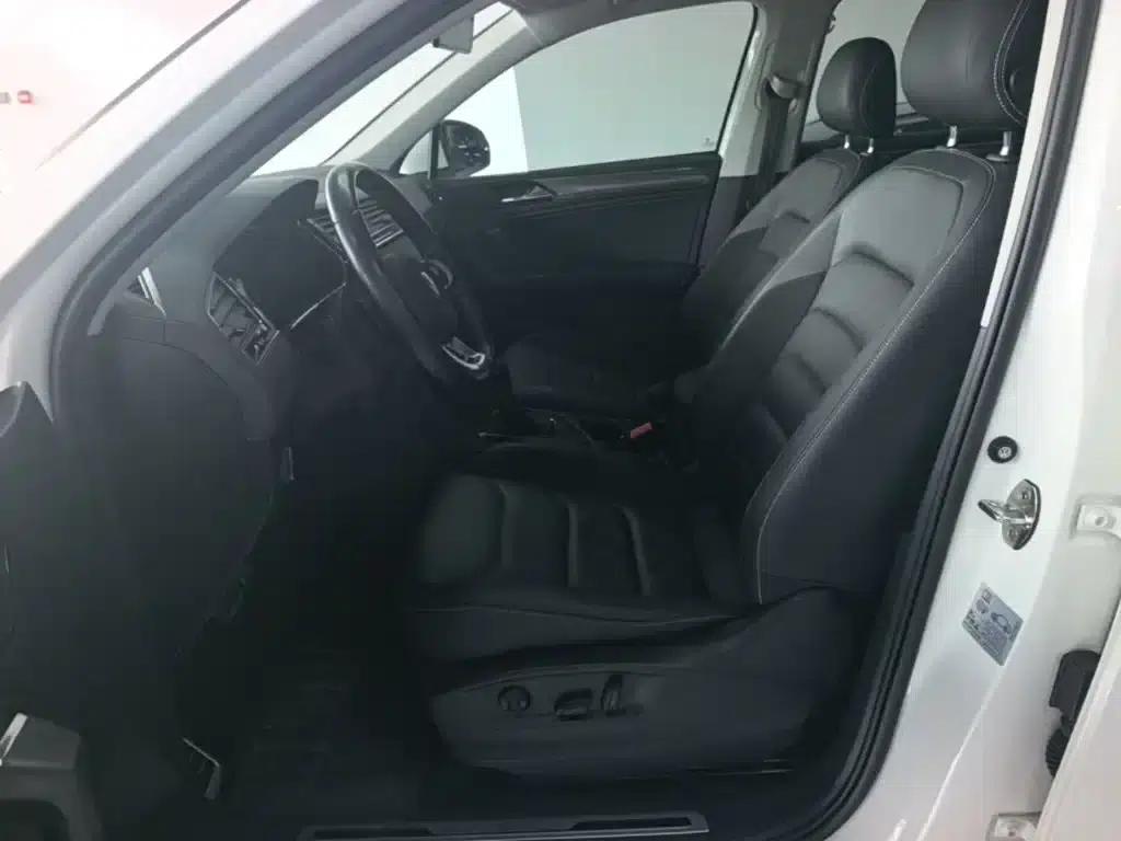 Tiguan L 2021 330TSI Automatic 2WD R-Line Premium Edition — миниатюра 15