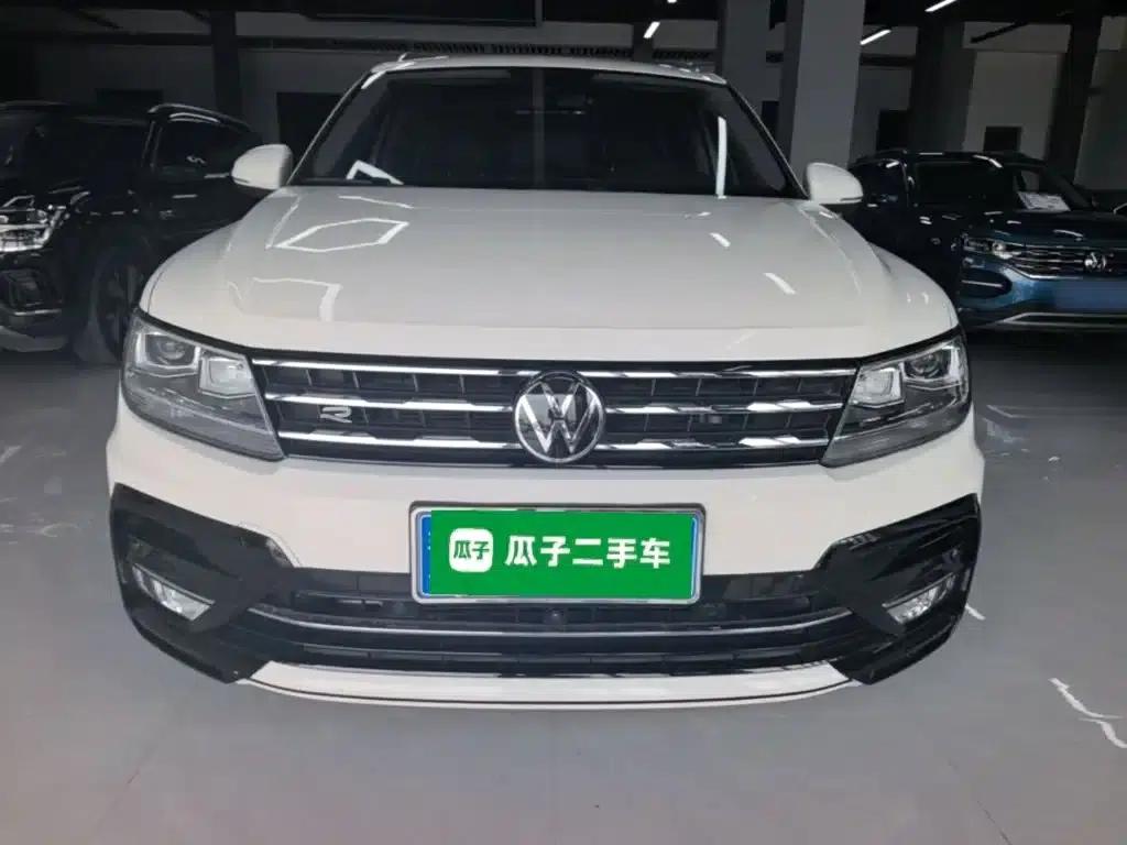 Tiguan L 2021 330TSI Automatic 2WD R-Line Premium Edition — миниатюра 3