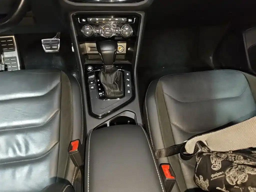 Tiguan L 2021 330TSI Automatic 2WD R-Line Premium Edition — миниатюра 14