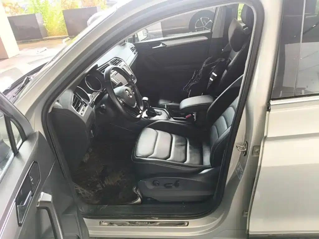 Tiguan L 2017 330TSI Automatic 2WD Luxury Edition — миниатюра 22