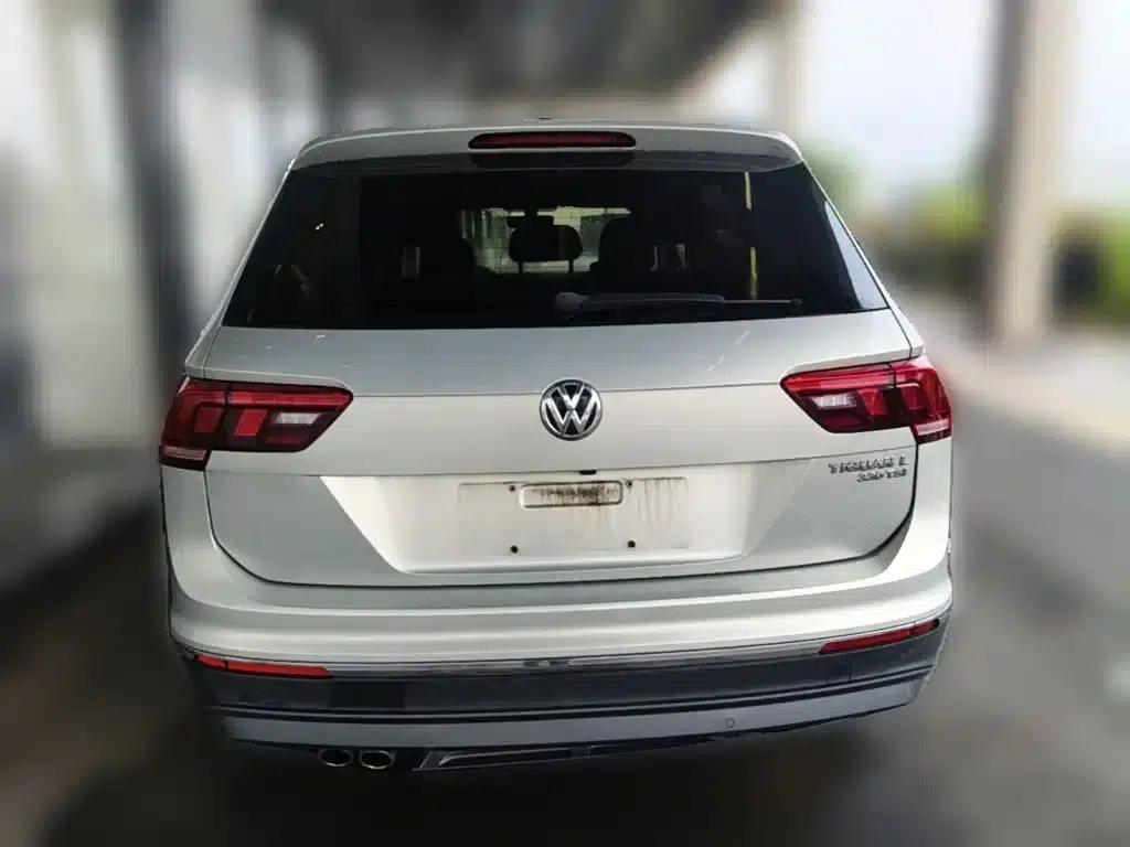 Tiguan L 2017 330TSI Automatic 2WD Luxury Edition — миниатюра 10