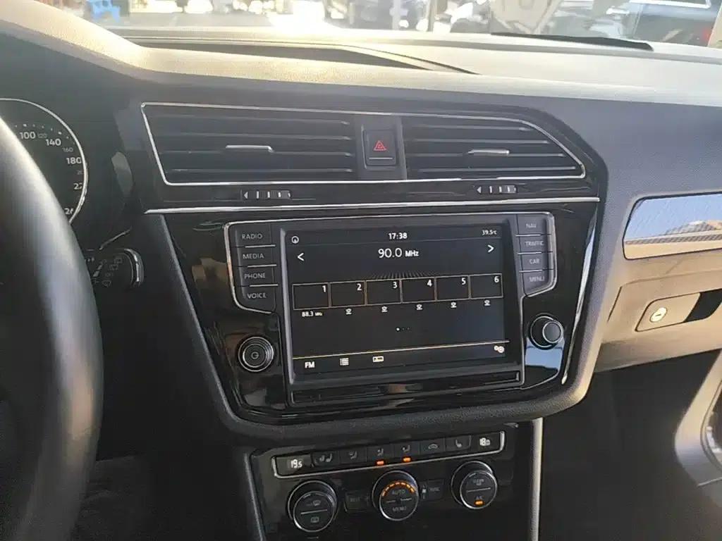 Tiguan L 2018 Facelift 330TSI Automatic 2WD Flagship Edition — миниатюра 13