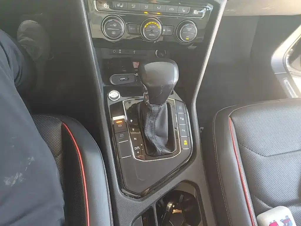 Tiguan L 2018 Facelift 330TSI Automatic 2WD Flagship Edition — миниатюра 14