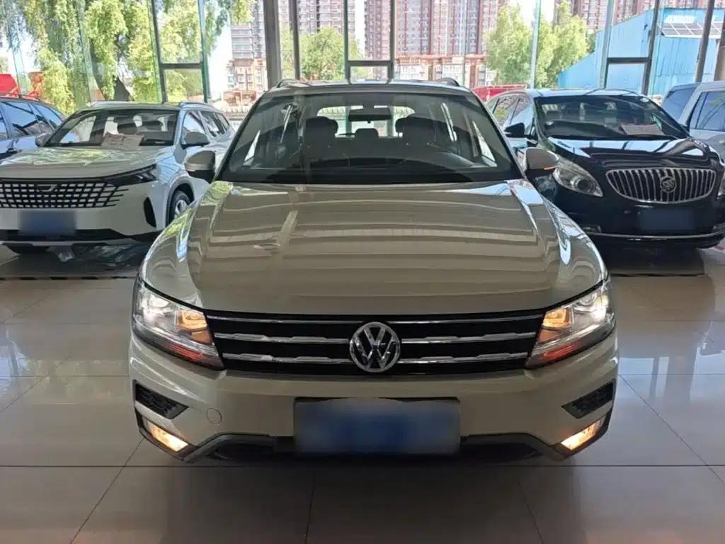Tiguan L 2017 330TSI Automatic 2WD Fashion Edition — миниатюра 3