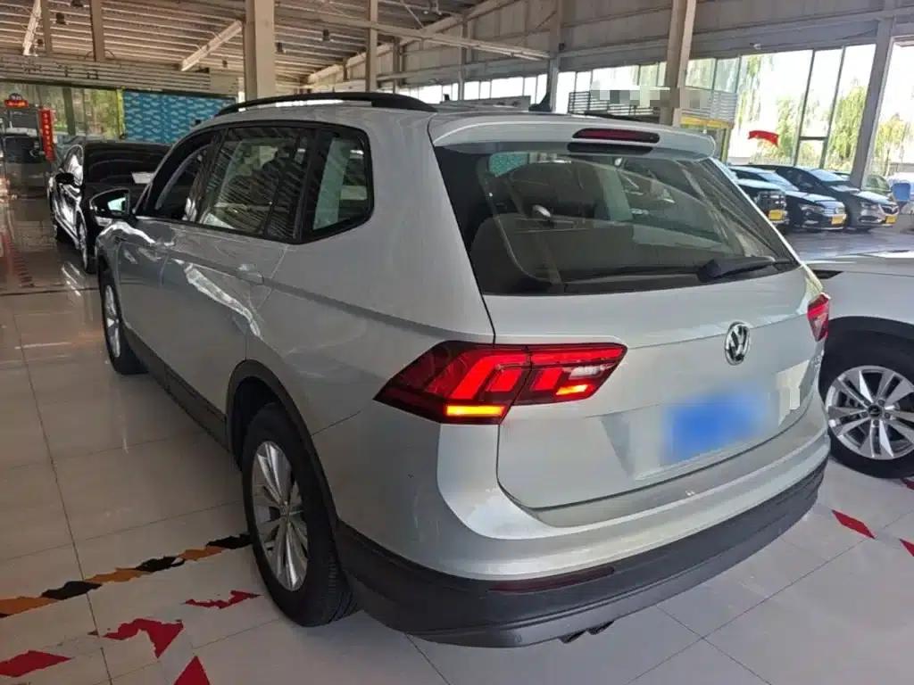 Tiguan L 2017 330TSI Automatic 2WD Fashion Edition — миниатюра 5