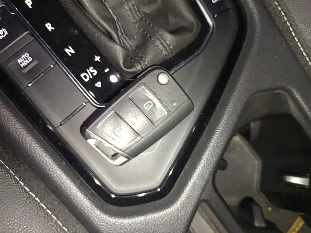 Tiguan L 2023 330TSI Automatic 2WD R-Line Premium Edition — миниатюра 12