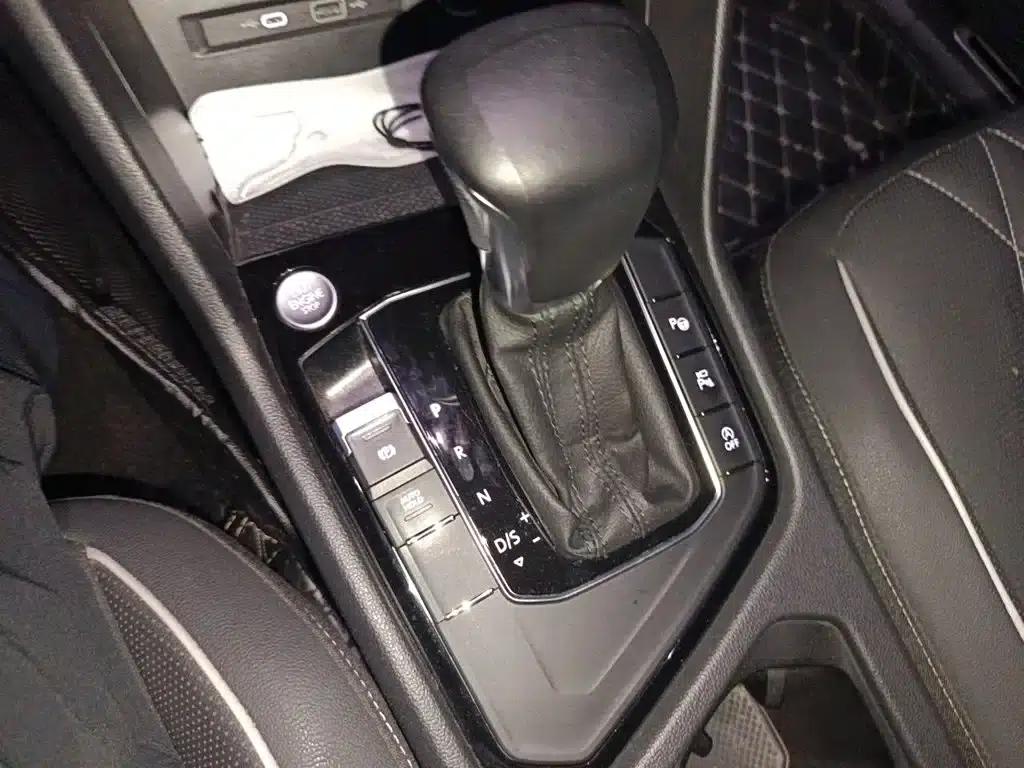 Tiguan L 2023 330TSI Automatic 2WD R-Line Premium Edition — миниатюра 7