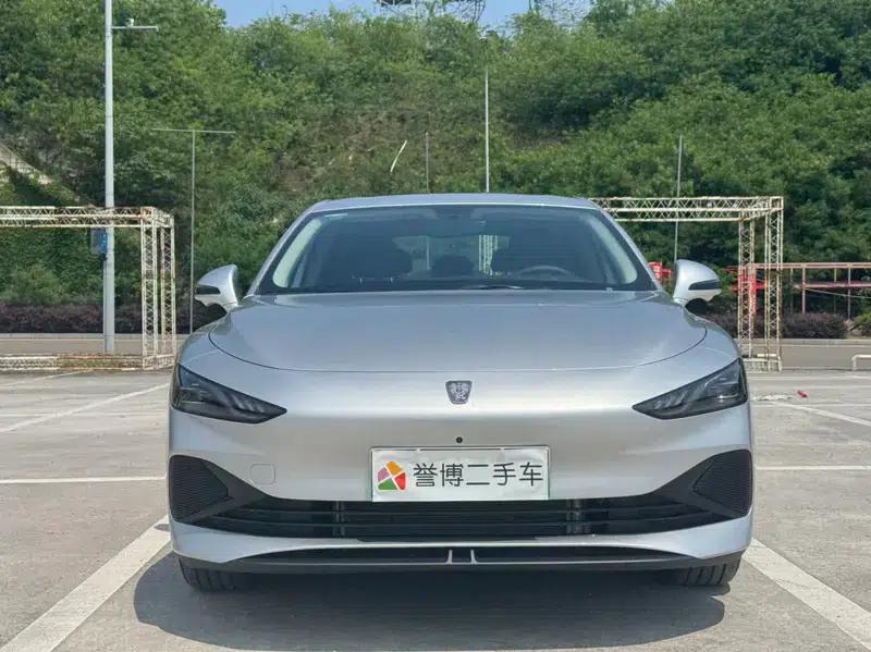 Roewe D7 DMH 2025 125 World Champion Excellence Edition — миниатюра 2