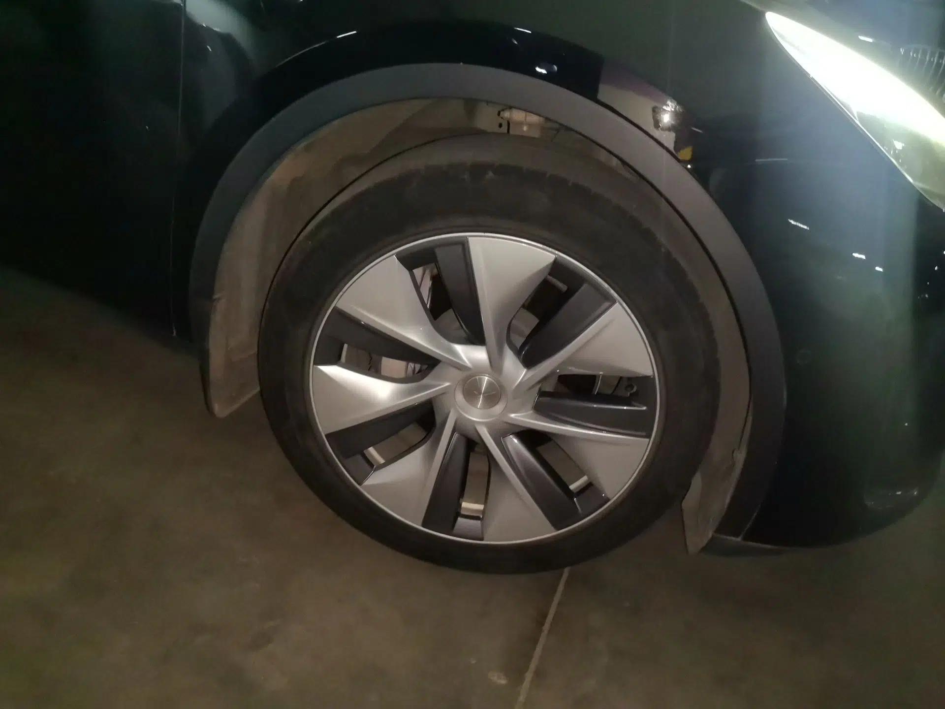 Tesla Model Y 2022 Revised Version Rear-Wheel Drive — миниатюра 8