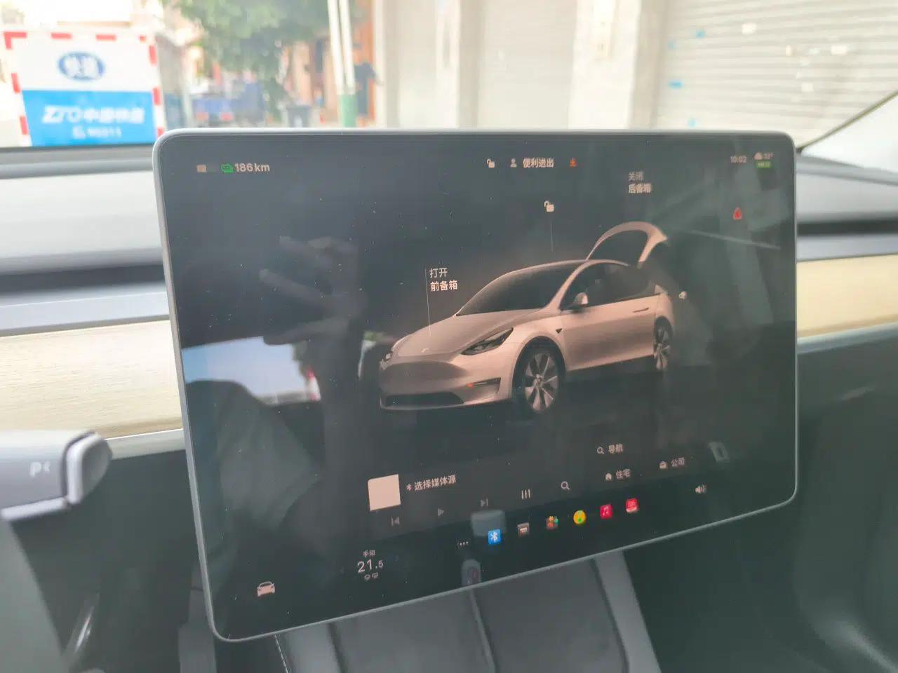 Tesla Model Y 2022 Revised Version Rear-Wheel Drive — миниатюра 8