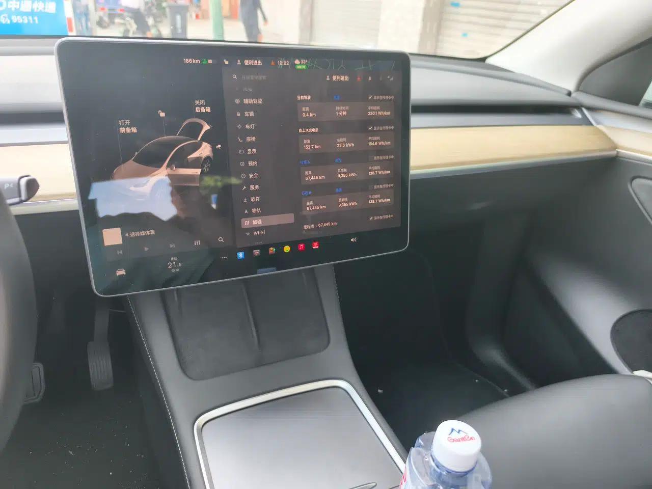 Tesla Model Y 2022 Revised Version Rear-Wheel Drive — миниатюра 10