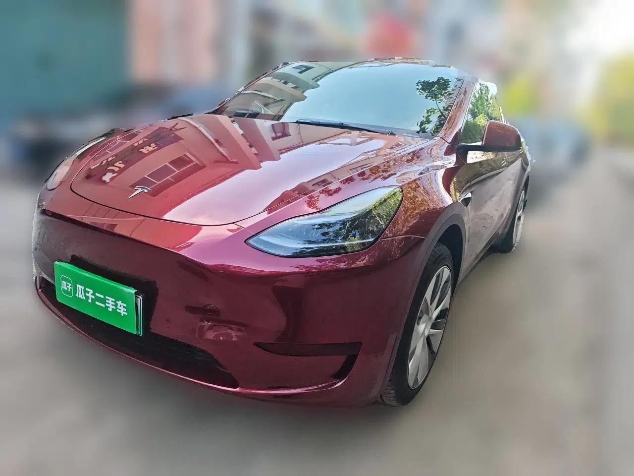 Tesla Model Y 2022 Rear-Wheel-Drive Version — миниатюра 1