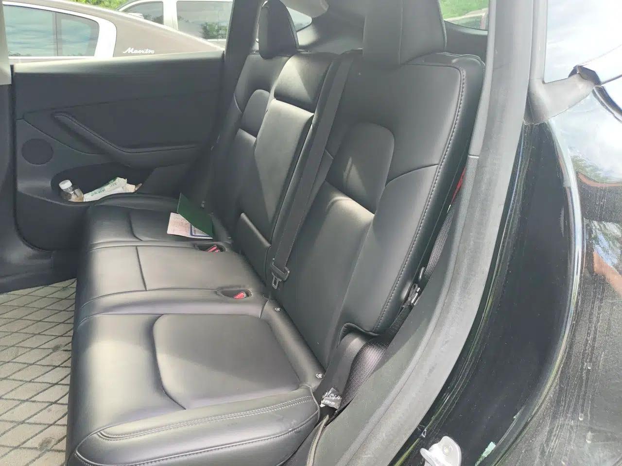 Tesla Model Y 2022 Rear-Wheel-Drive Version — миниатюра 17