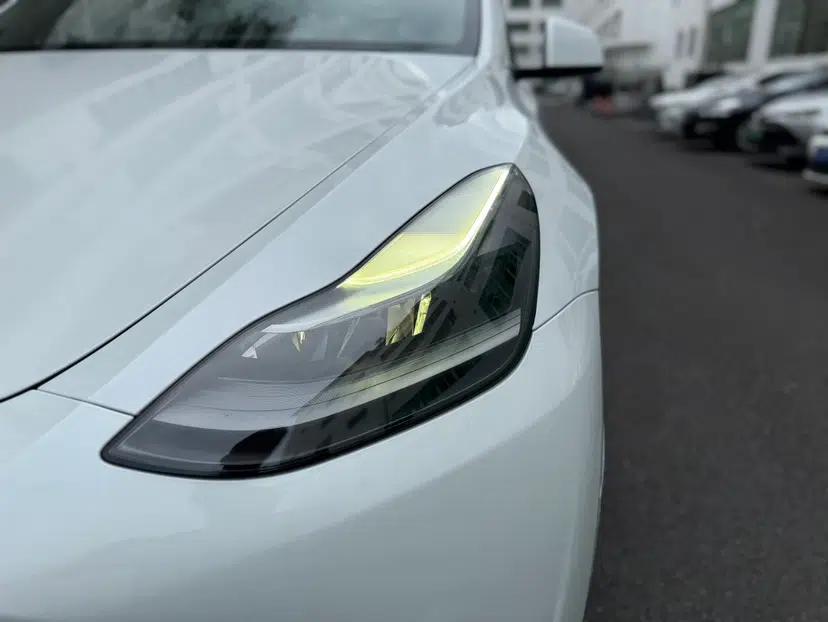 Tesla Model Y 2021 Long-Range All-Wheel-Drive Version — миниатюра 8